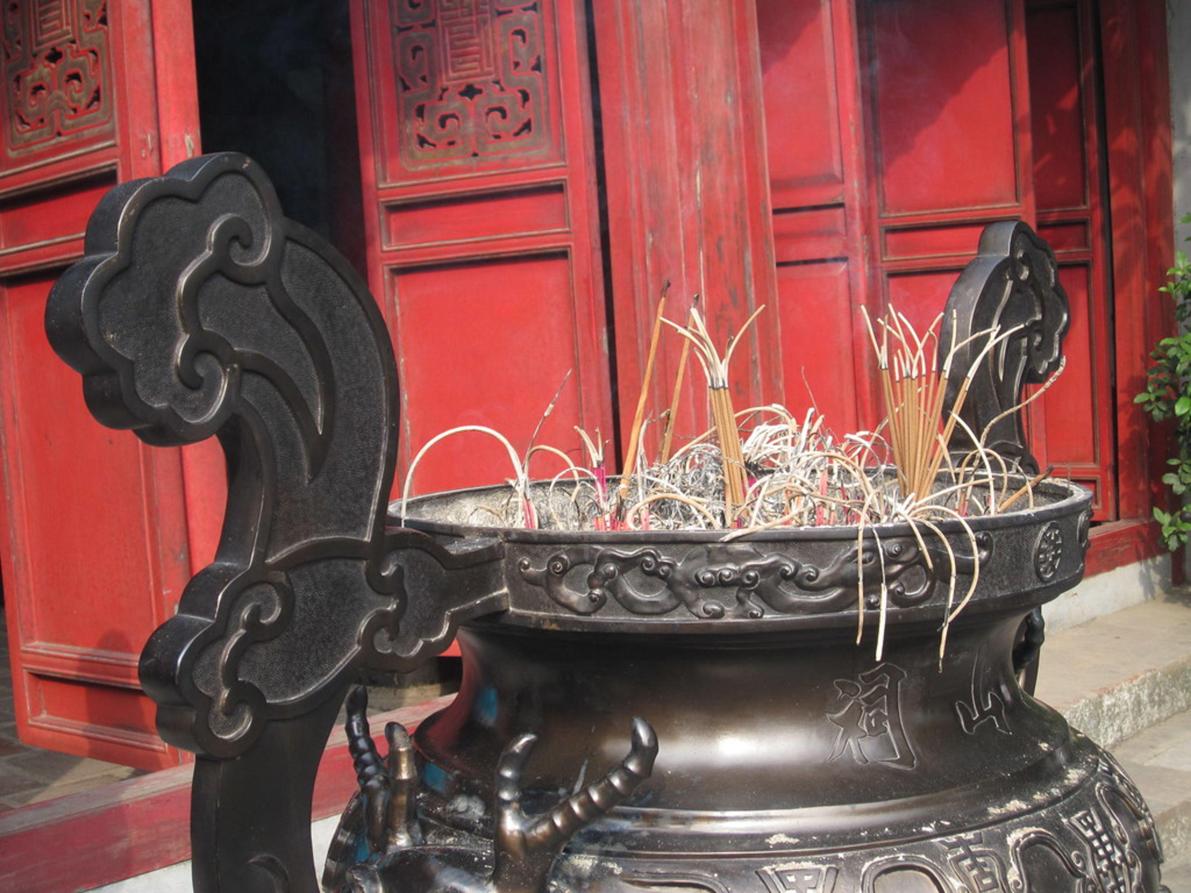 Hoan Kiem Lake & Ngoc Son Temple