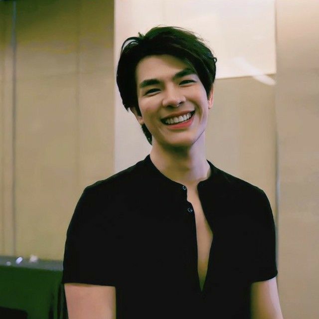 Dr. Mile Phakphum Romsaithong