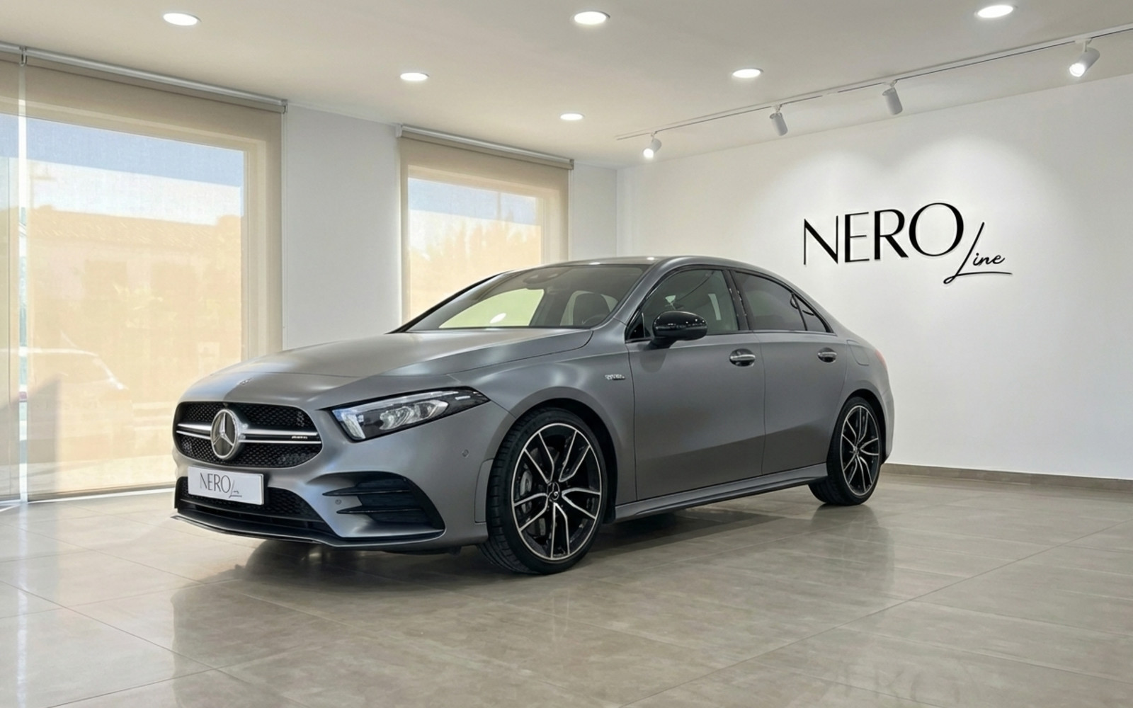 Mercedes-Benz A35 AMG Limousine 2024 - 豪华GT - 视角 1 - 豪华汽车租赁