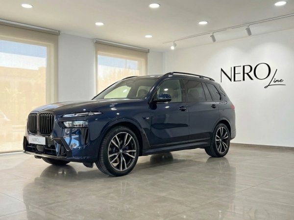 BMW X7 xDrive 2023 - Performance SUV - View 1 - Luxury Car Rental