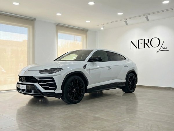 Lamborghini Urus Super 2023 - Supercar - View 1 - Luxury Car Rental