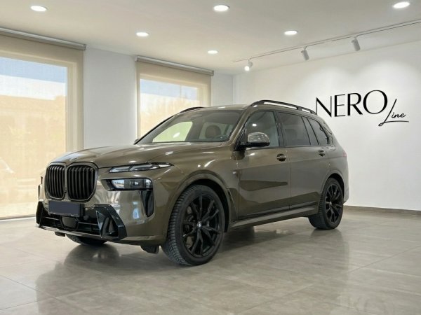 BMW X7 3.0d 2024 - Performance SUV - View 1 - Luxury Car Rental