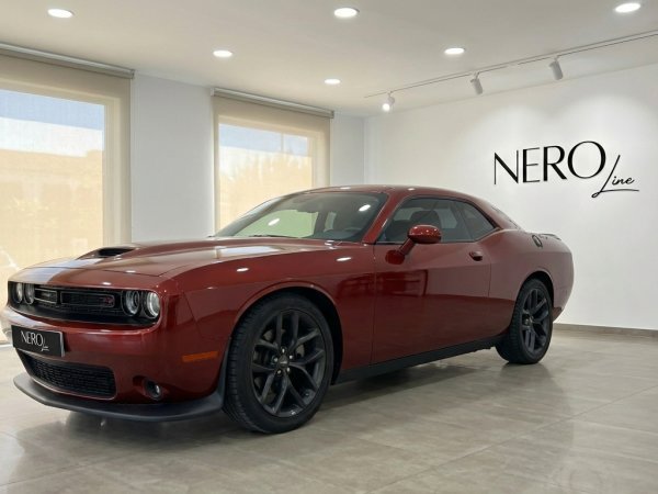 Dodge Challenger V6 2023 - Supercar - View 1 - Luxury Car Rental