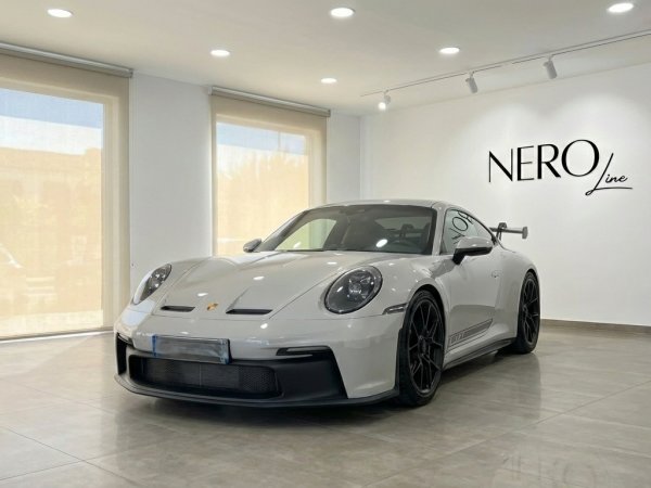 Porsche 911 GT3 992 2024 - Supercar - View 1 - Luxury Car Rental