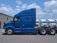 2023 Volvo VNL 760