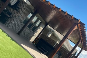 pergola image - Luxury Design And Construction portfolio