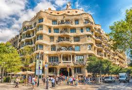 Visita guiada a la Casa Batlló y Casa Milà (La Pedrera) 3