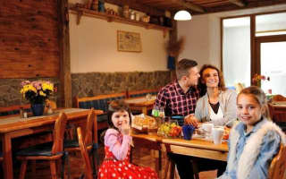 Penzión Mária - Dvojlôžková izba - hlavná budova - photo 5