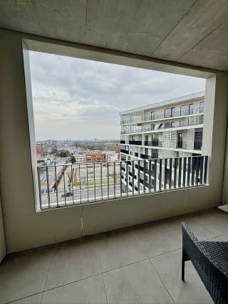 Elegantný apartmán s balkónom, garážou v blízkosti Eurovei - photo 2