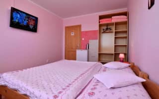 Penzión Family Rušin - Ružová štvorlôžková rodinná izba - photo 5