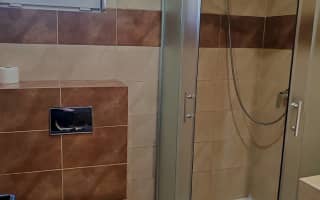 Penzión Dolina Vinné - Dvojlôžková izba s manželskou posteľou - photo 5