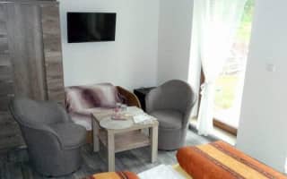 Penzión Zunama - Dvojlôžková izba s prístelkou č. 2 - photo 3