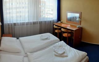 Tatra Hotel - Dvojlôžková izba - photo 2