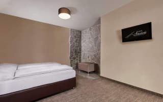 Hotel Studničky - Rodinný apartmán s balkónom - photo 3
