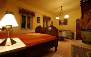 Zámoček Staré časy - Apartmán Superior s 2 spálňami a balkónom – fotografia 5