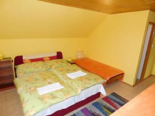 Apartmány Tania - Osemlôžkový apartmán - photo 3