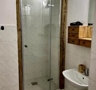 Bed & breakfast Hugo - Jednolôžková izba s výhľadom na dvor (8) - photo 4