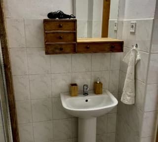Bed & breakfast Hugo - Jednolôžková izba s výhľadom na dvor (8) - photo 5