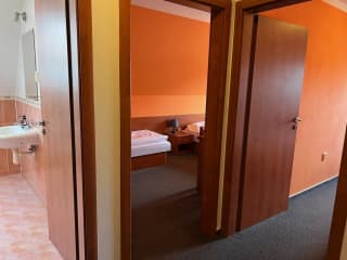 Vila Tatra - Rodinná izba s 2 spálňami - photo 5