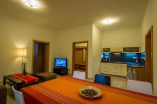 Apartmány Weissov dom - Trojizbový bezbariérový apartmán A2 – fotografia 3