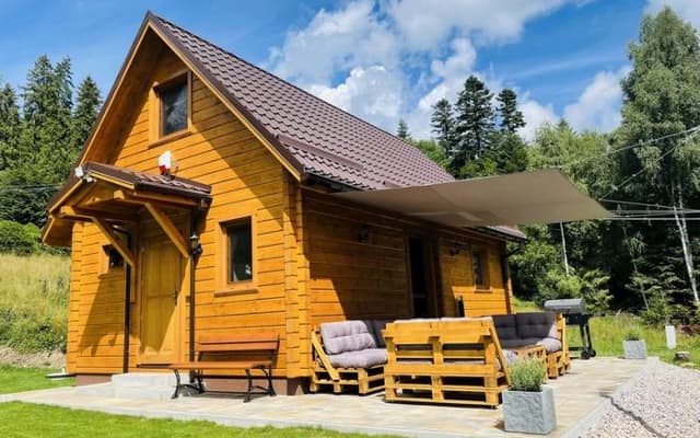 Drevenica BindtWood s jacuzzi kadou a saunou – Hnilcík