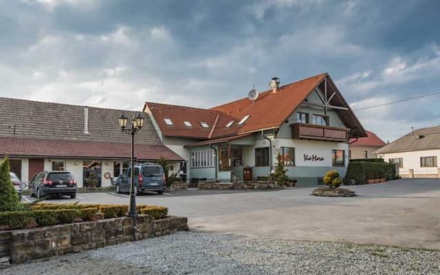 Penzión Via Mara - Dvojlôžková izba s možnosťou dvoch prísteliek – Liptovský Mikuláš