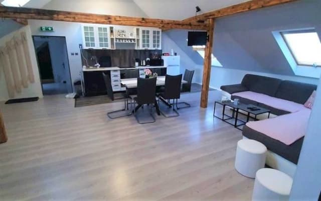 Apartmány Lily a Ema - Štúdio Ema s galériou – Banská Štiavnica