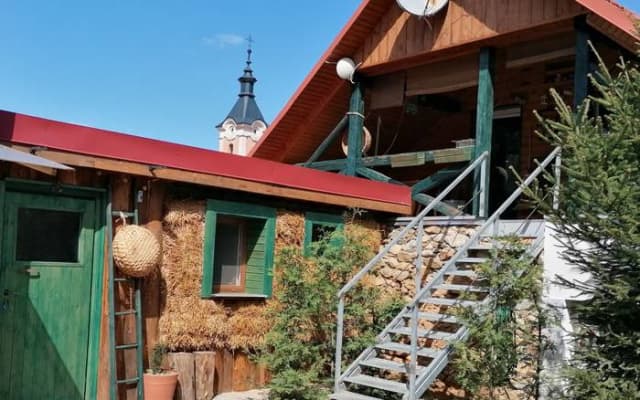 Apartmán a domcek ,,Pizzacaffe za kostolom“ - Apartmán – Štítnik