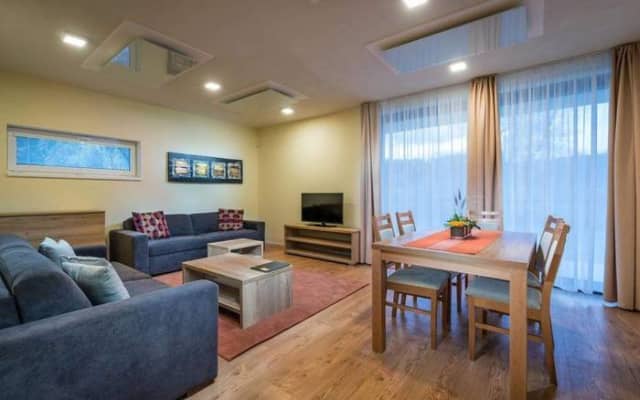 Apartmánový dom Kriváň - Apartmán 4+4 s balkónom – Ivachnová