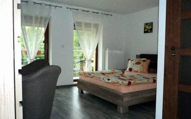 Penzión Zunama - Dvojlôžková izba s prístelkou č. 5 – Bardejov