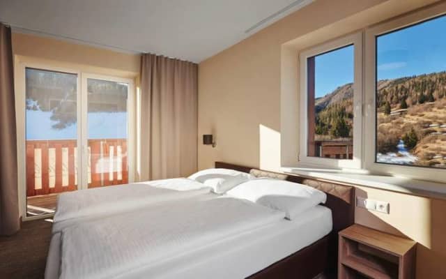 Hotel Studničky - Dvojlôžková izba Štandard s balkónom – Vernár