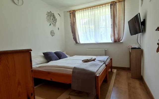 Lienka Ubytovanie - Dvojlôžková izba bez kúpeľne – Nová Lesná