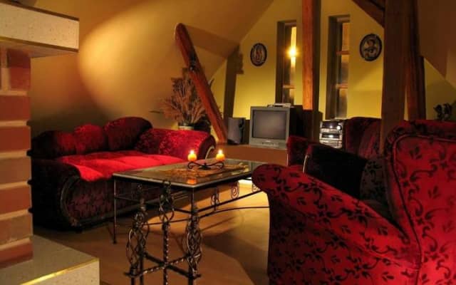 Zámoček Staré časy - Apartmán Superior s 2 spálňami a balkónom – Poprad