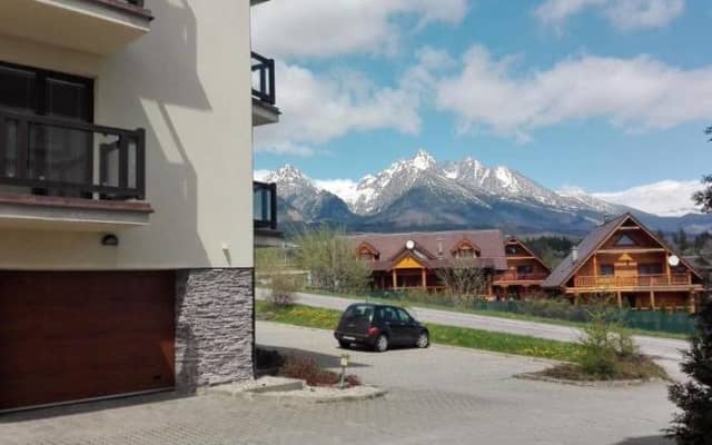 Apartmán Slavkov home & parking – Nová Lesná