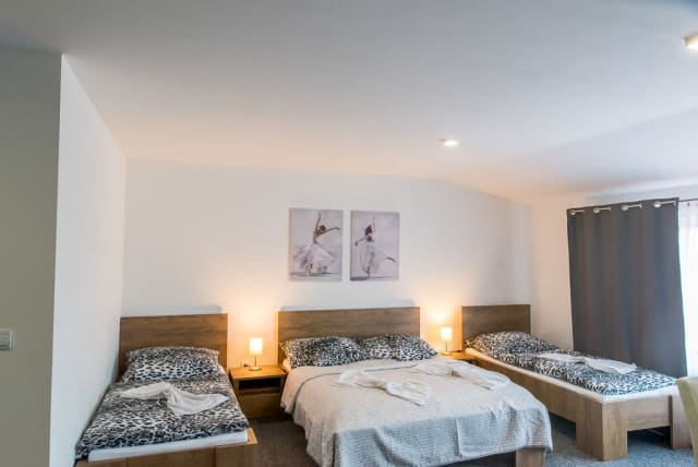 Apartmány a reštaurácia Pohoda Valca Superhostitel - Štvorlôžková izba – Valča