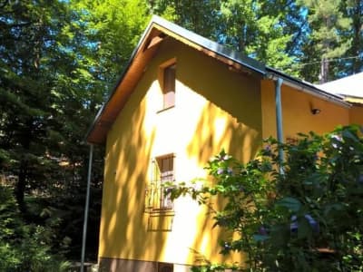 Chata nad kúpaliskom – kováčová (okres zvolen)