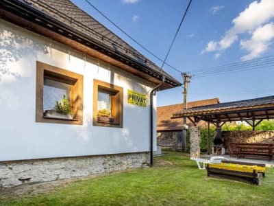Chalupa pri vodopáde – lúčky (okres ružomberok)