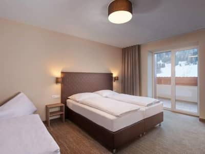 Hotel Studničky - Trojlôžková izba Štandard s balkónom – vernár