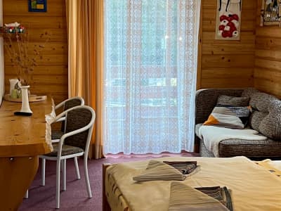 Penzión a apartmány Limba - Penzión - Dvojlôžková izba s prístelkou č. 2 – demänovská dolina