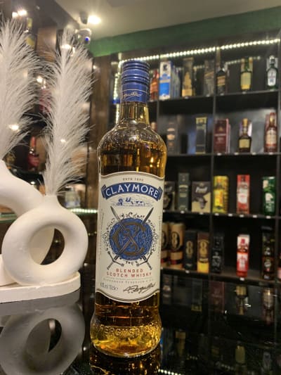CLAYMORE 
