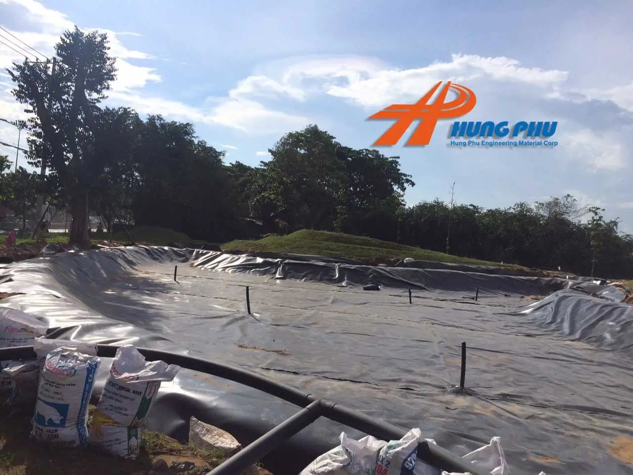 Màng Chống Thấm HDPE - Giải Pháp Vàng Cùng Nẹp Inox Chống Gỉ