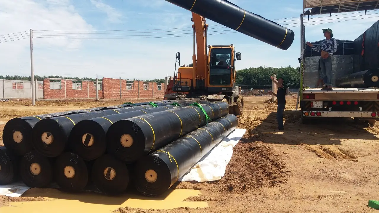 Màng chống thấm HDPE dày 0.5mm - Giải pháp hiệu quả cho công trình bền vững