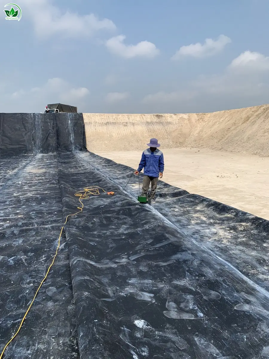 Màng chống thấm HDPE Solmax Giới thiệu, cam kết chất lượng, kinh nghiệm và giá trị tham khảo