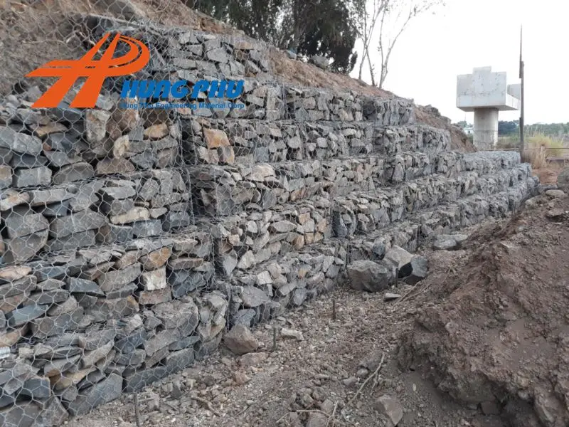 Ưu điểm của việc sử dụng rọ đá bờ kè