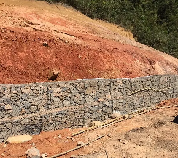 Rọ thép - Hay còn gọi là rọ đá lưới thép xoắn đôi, giải pháp kè mềm trong xây dựng tường chắn trọng lực