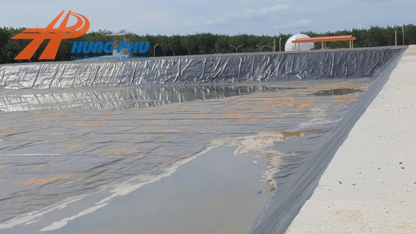 Màng chống thấm HDPE dày 0.75 mm thương hiệu HSE | Giải pháp kéo trải và thi công