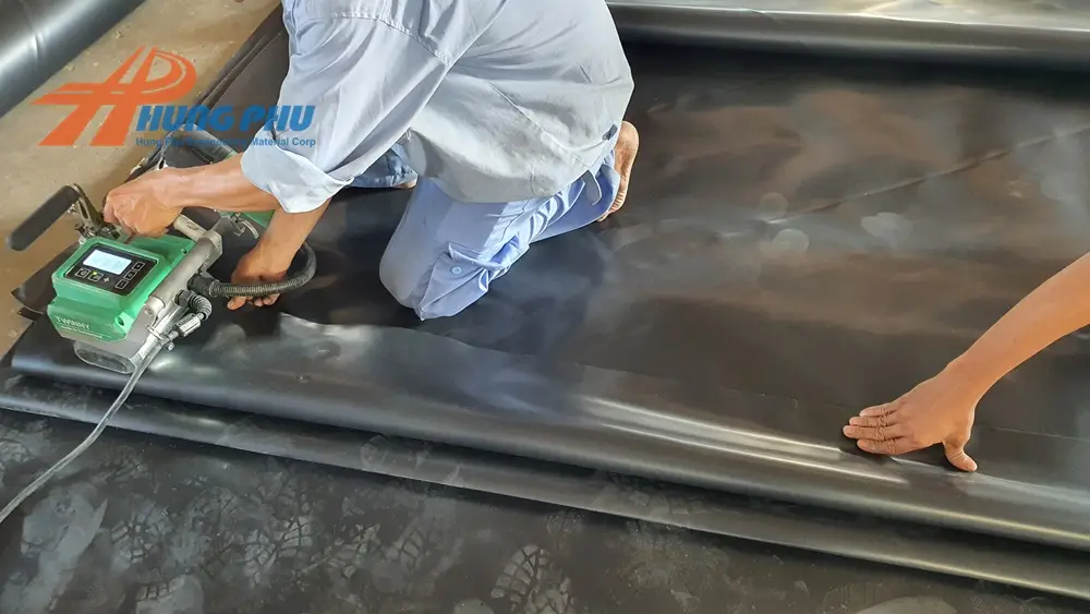 Bạt HDPE 0.5 mm giải pháp thông dụng trong lót ao nuôi trồng thủy sản và hồ chứa nước nông nghiệp 16 Bạt HDPE 0.5 mm giải pháp thông dụng trong lót ao nuôi trồng thủy sản và hồ chứa nước nông nghiệp