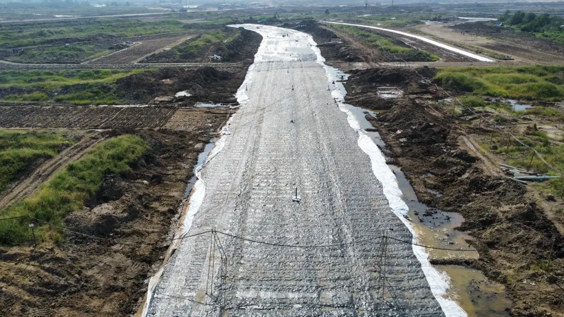 Vải địa kỹ thuật có tác dụng gì trong xây dựng hạ tầng giao thông ?