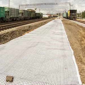 Vải địa kỹ thuật gia cường khối đắp trên nền đất yếu