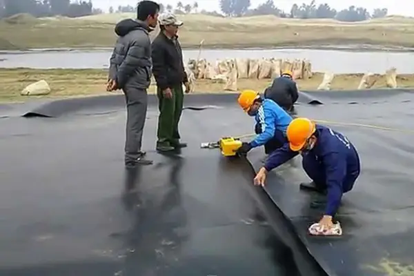 4 Cách hàn bạt HDPE | Triển khai dự án thi công màng HDPE